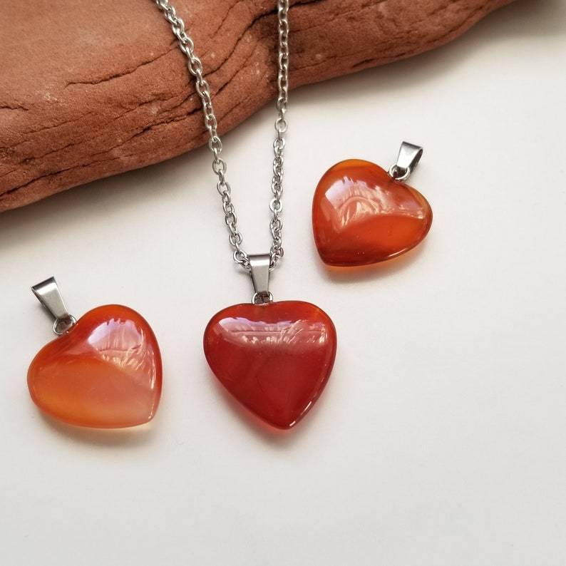 ® Heart Carnelian Pendant Necklace